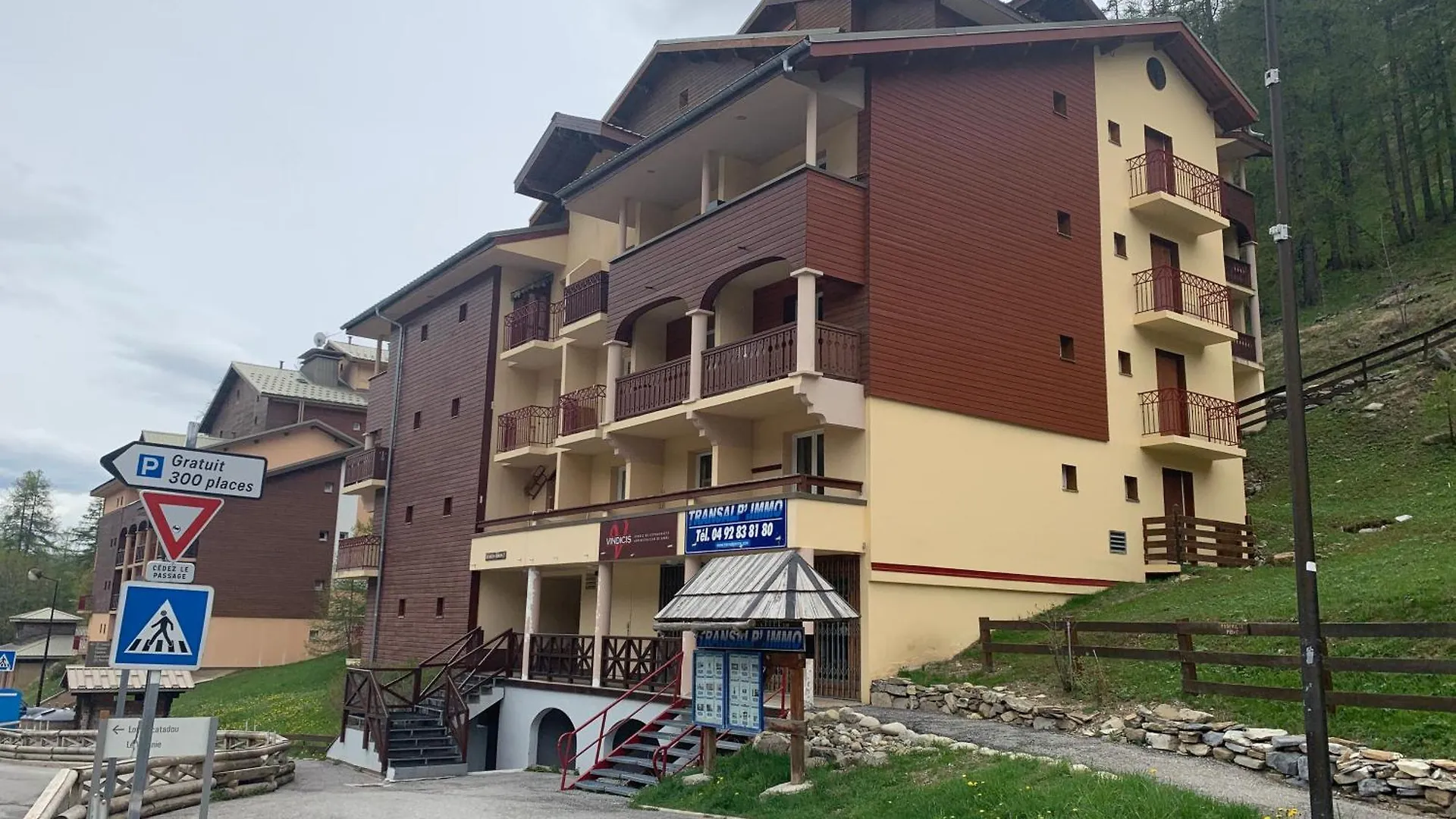 Studio Cosy Centre Station Parking Gratuit Allos Apartment